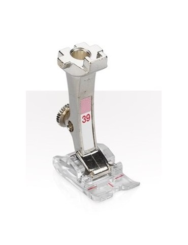 39 - Pied pour broderie...